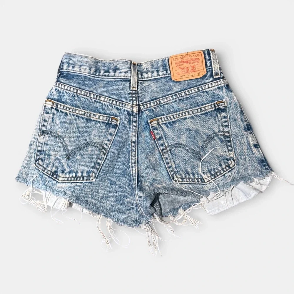 Vintage‎ Levi's 569 Loose Straight Cutoff Shorts Light Wash Denim Women 4 6 27